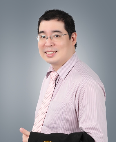 ผศ.นพ.กฤษณ์ เจริญลาภ.jpg